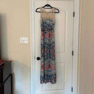 Lily Rose size small maxi dress